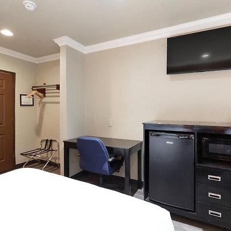 Le Blanc Inn & Suites El Monte Dış mekan fotoğraf