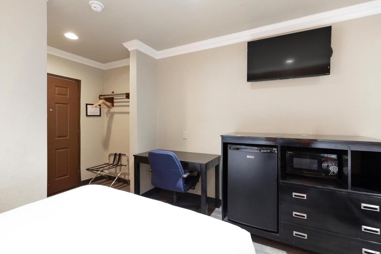 Le Blanc Inn & Suites El Monte Dış mekan fotoğraf