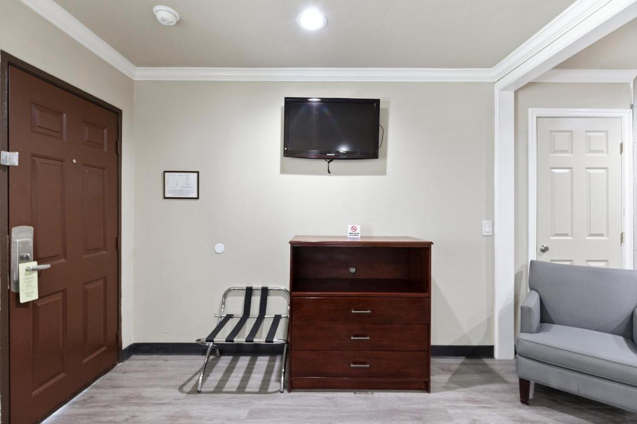 Le Blanc Inn & Suites El Monte Dış mekan fotoğraf