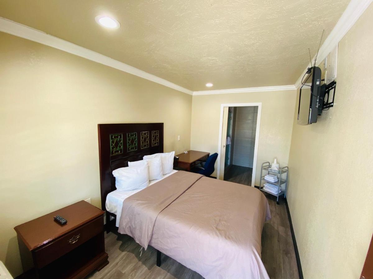 Le Blanc Inn & Suites El Monte Dış mekan fotoğraf